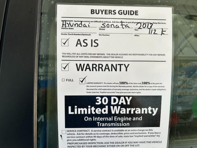 Hyundai Sonata Vehicle Full-screen Gallery Image 09