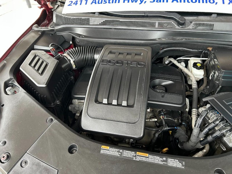 Chevrolet Equinox Vehicle Full-screen Gallery Image 10