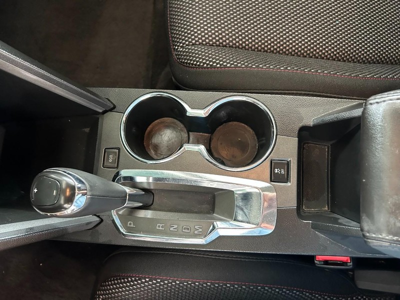 Chevrolet Equinox Vehicle Full-screen Gallery Image 15