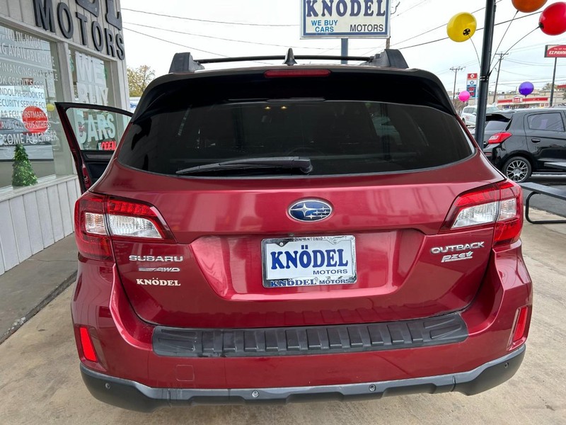 Subaru Outback Vehicle Full-screen Gallery Image 03