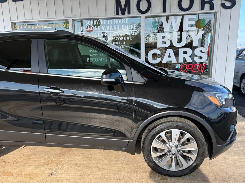 Buick Encore Vehicle Full-screen Gallery Image 04