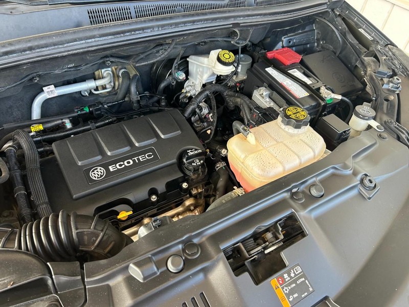 Buick Encore Vehicle Full-screen Gallery Image 10