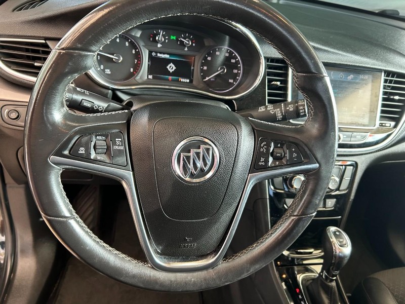 Buick Encore Vehicle Full-screen Gallery Image 12