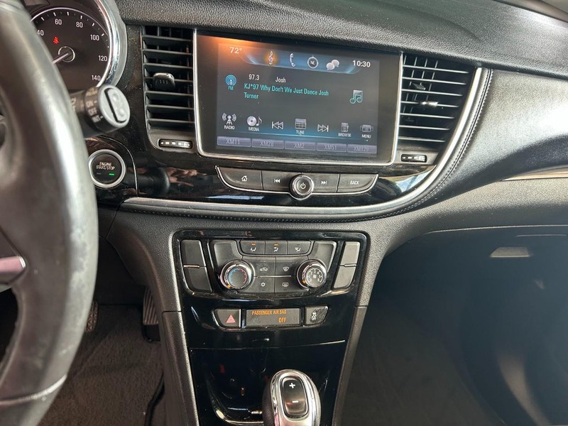 Buick Encore Vehicle Full-screen Gallery Image 14