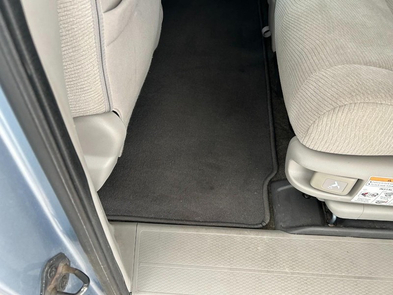 Honda Odyssey Vehicle Full-screen Gallery Image 18