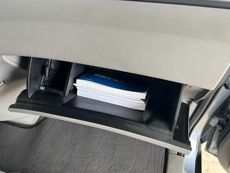 Honda Odyssey Vehicle Full-screen Gallery Image 19