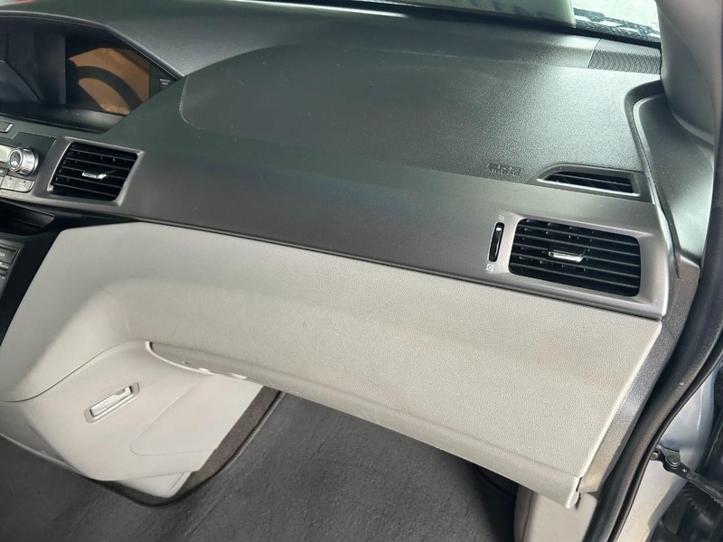 Honda Odyssey Vehicle Full-screen Gallery Image 22