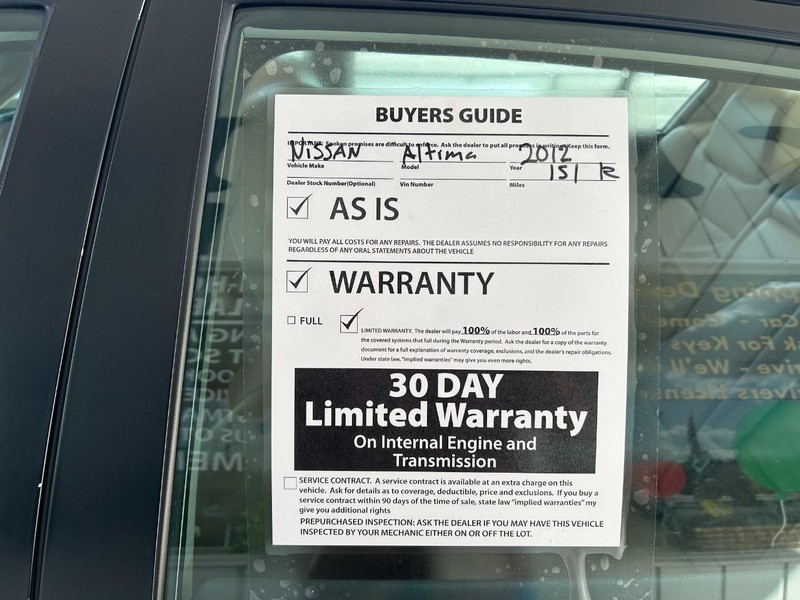 Nissan Altima Vehicle Full-screen Gallery Image 08