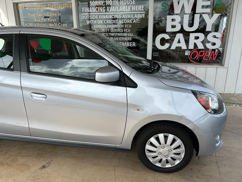 Mitsubishi Mirage Vehicle Full-screen Gallery Image 04