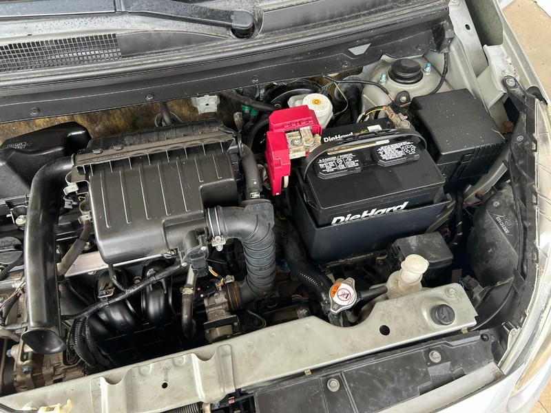 Mitsubishi Mirage Vehicle Full-screen Gallery Image 11