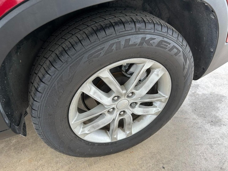 Kia Sorento Vehicle Full-screen Gallery Image 09