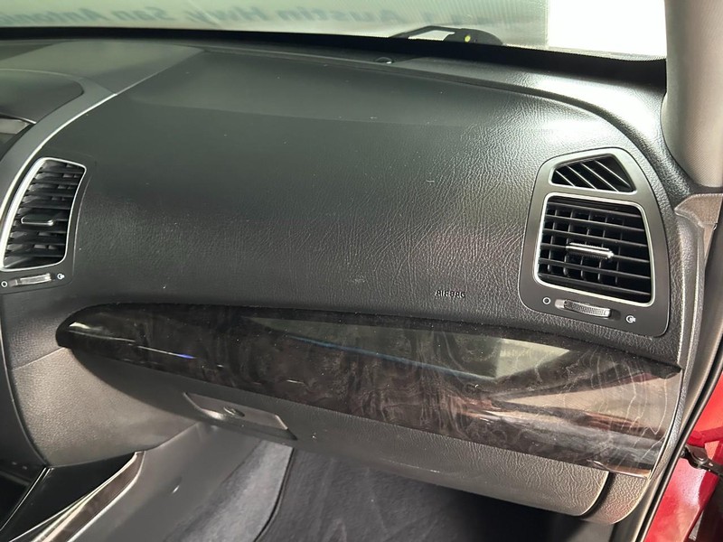 Kia Sorento Vehicle Full-screen Gallery Image 26