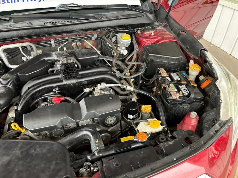 Subaru Outback Vehicle Full-screen Gallery Image 11