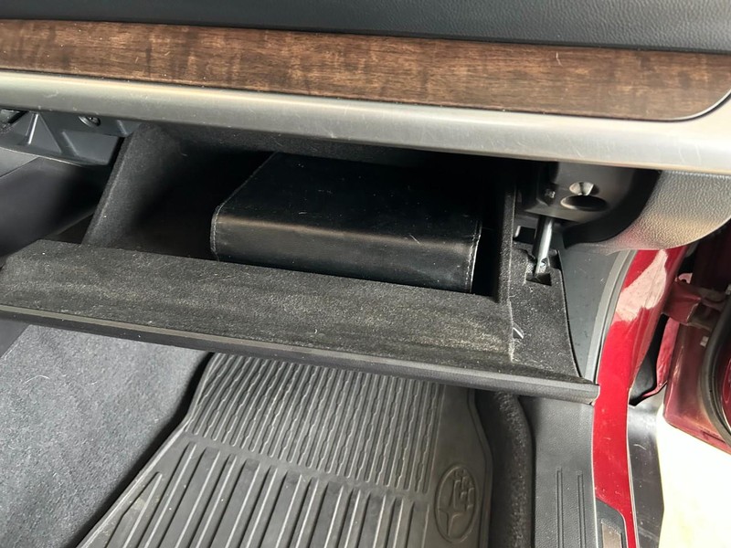 Subaru Outback Vehicle Full-screen Gallery Image 19