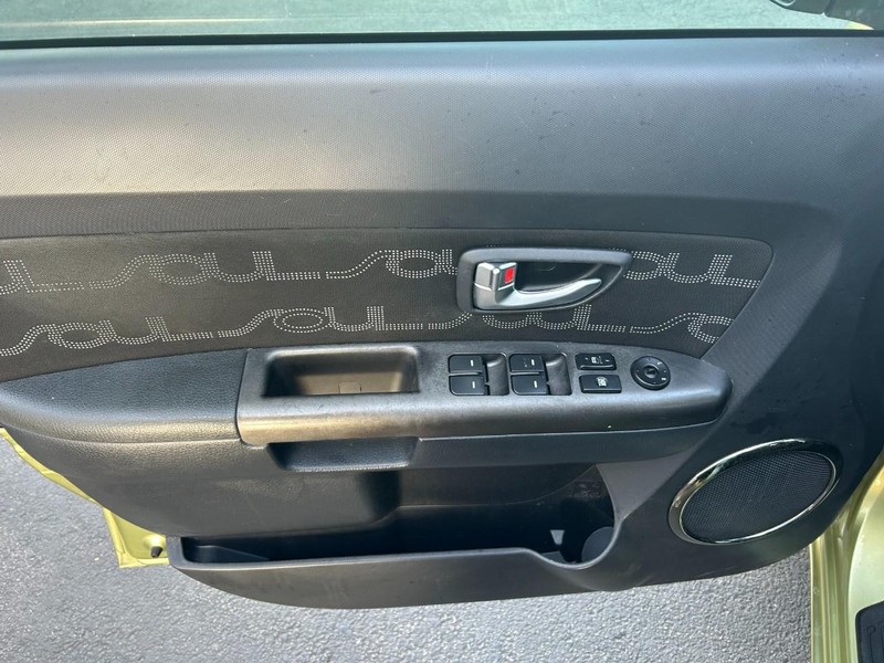 Kia Soul Vehicle Full-screen Gallery Image 17