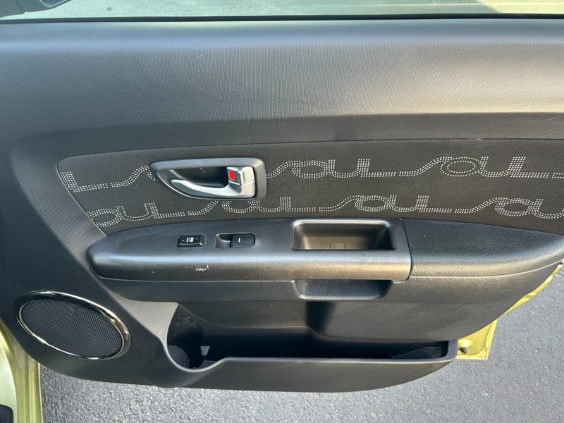 Kia Soul Vehicle Full-screen Gallery Image 26