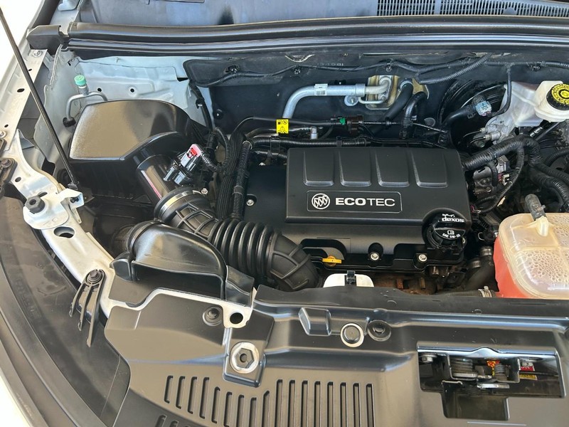 Buick Encore Vehicle Full-screen Gallery Image 10