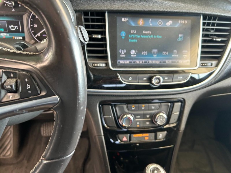 Buick Encore Vehicle Full-screen Gallery Image 14