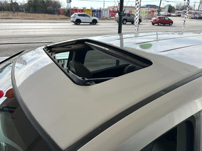 Honda Odyssey Vehicle Full-screen Gallery Image 07