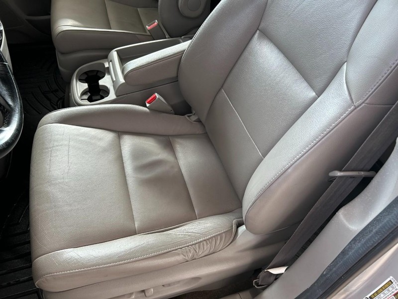 Honda Odyssey Vehicle Full-screen Gallery Image 15