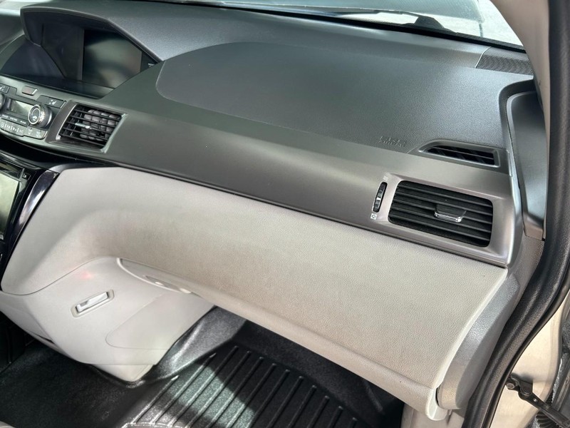 Honda Odyssey Vehicle Full-screen Gallery Image 25