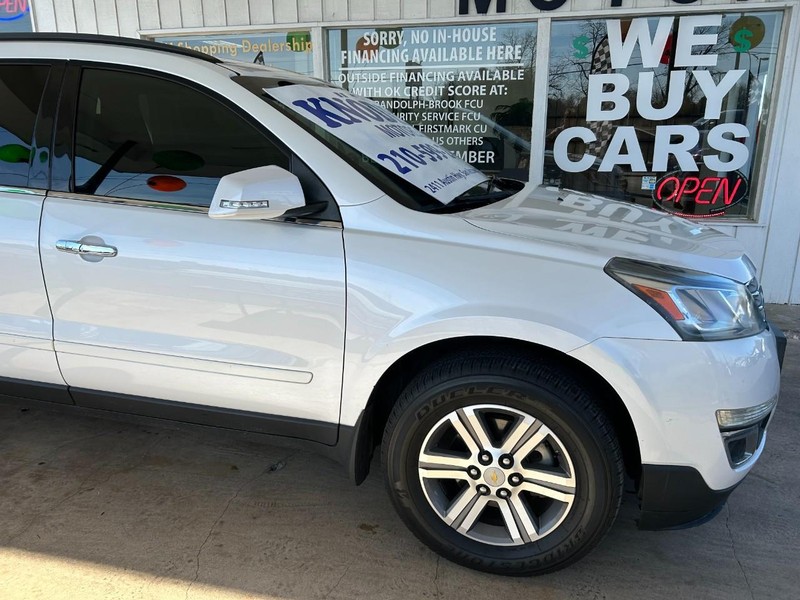 Chevrolet Traverse Vehicle Full-screen Gallery Image 04