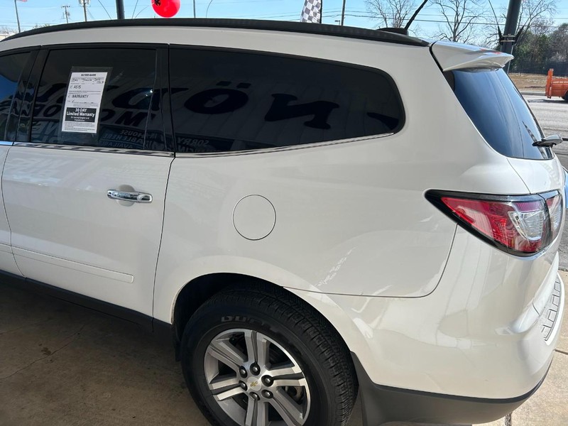 Chevrolet Traverse Vehicle Full-screen Gallery Image 06