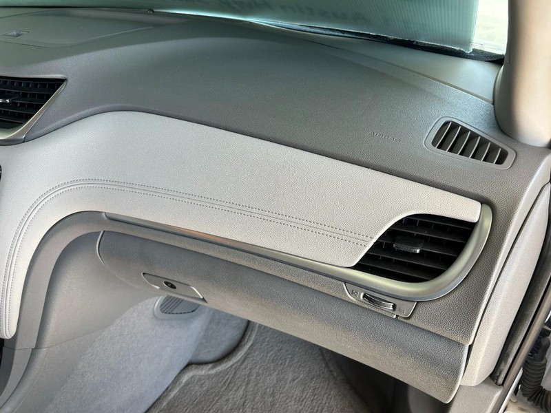 Chevrolet Traverse Vehicle Full-screen Gallery Image 23