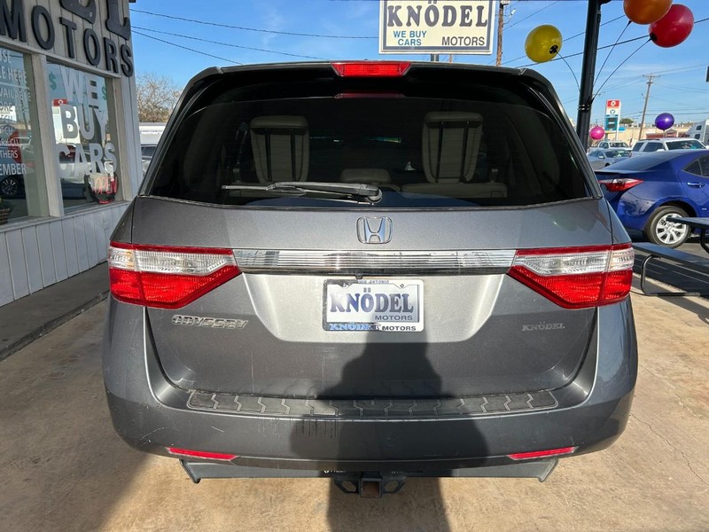 Honda Odyssey Vehicle Full-screen Gallery Image 03