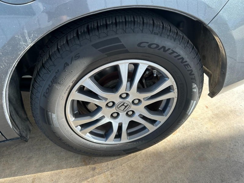 Honda Odyssey Vehicle Full-screen Gallery Image 07