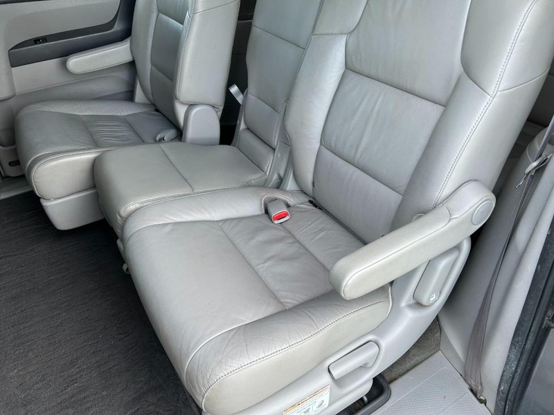 Honda Odyssey Vehicle Full-screen Gallery Image 20