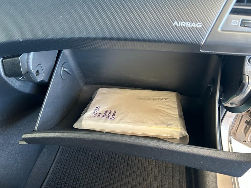 Hyundai Accent 5-Door Vehicle Full-screen Gallery Image 23