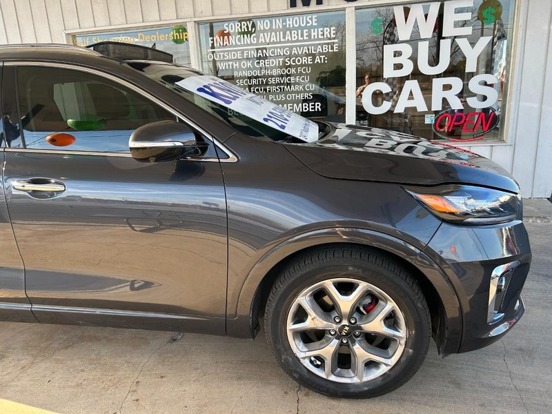 Kia Sorento Vehicle Full-screen Gallery Image 04