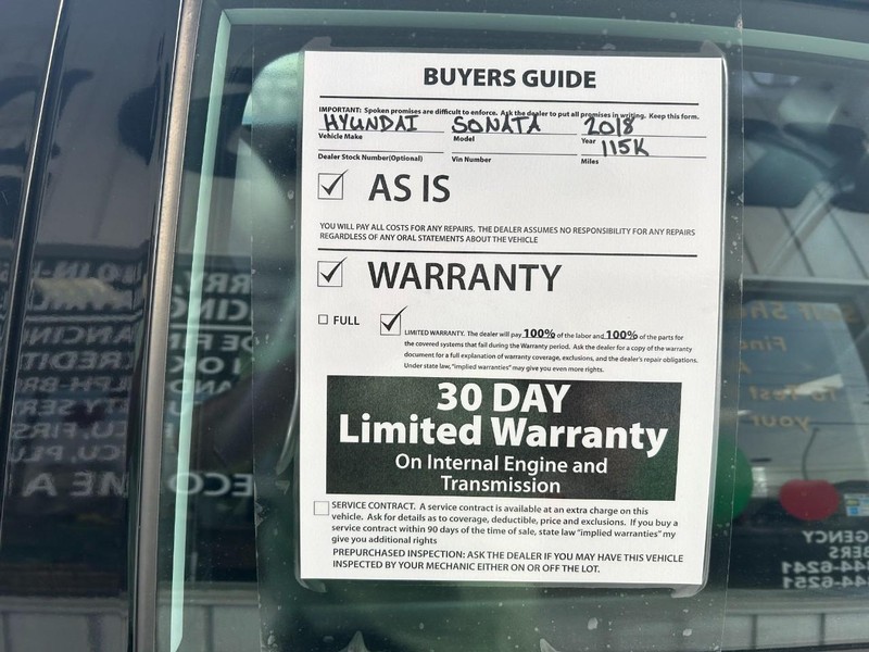 Hyundai Sonata Vehicle Full-screen Gallery Image 09