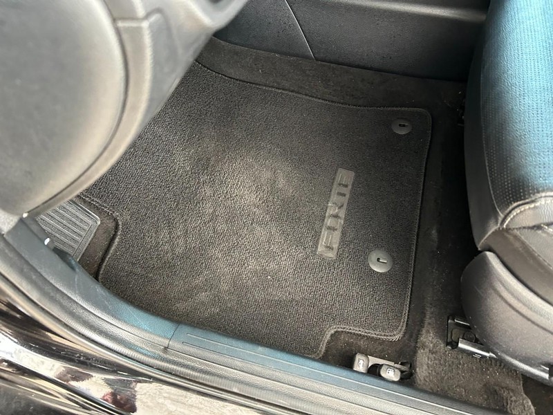 Kia Forte Vehicle Full-screen Gallery Image 18