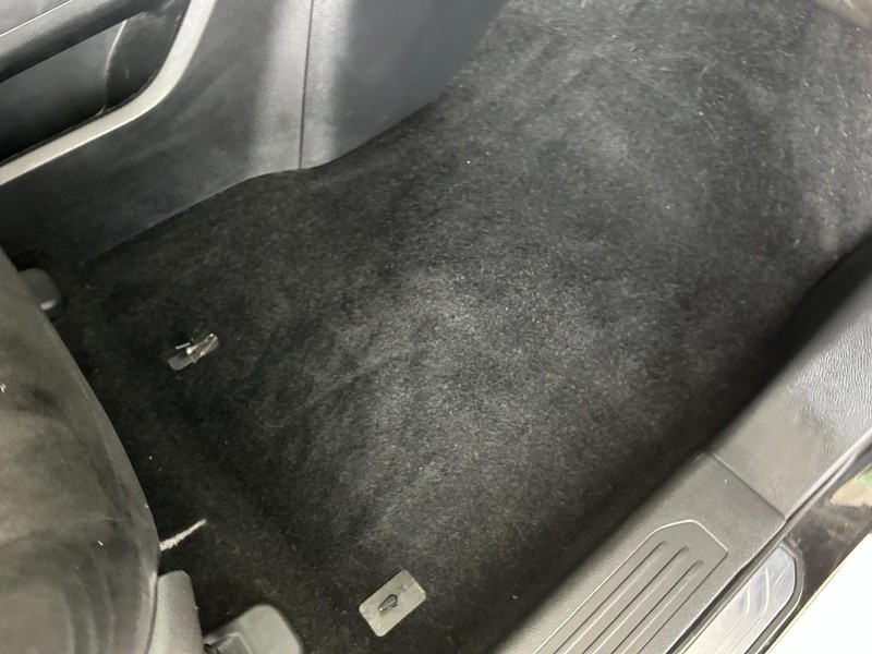 Nissan Murano Vehicle Full-screen Gallery Image 28