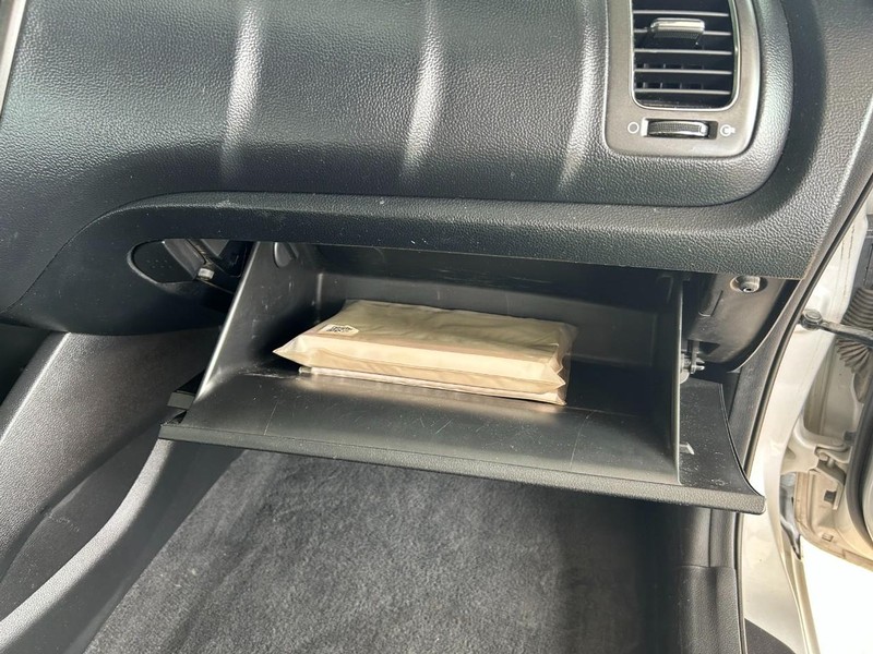 Kia Forte Vehicle Full-screen Gallery Image 18