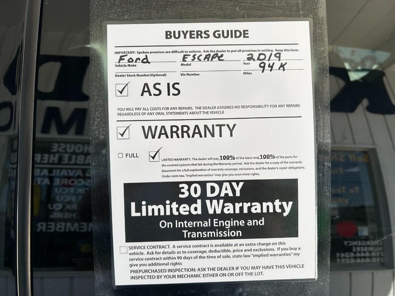 Ford Escape Vehicle Full-screen Gallery Image 09