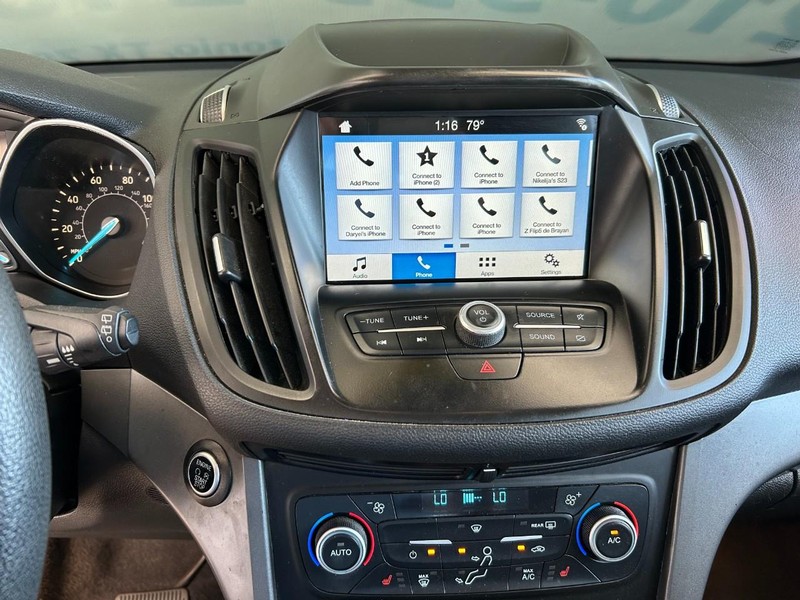 Ford Escape Vehicle Full-screen Gallery Image 14