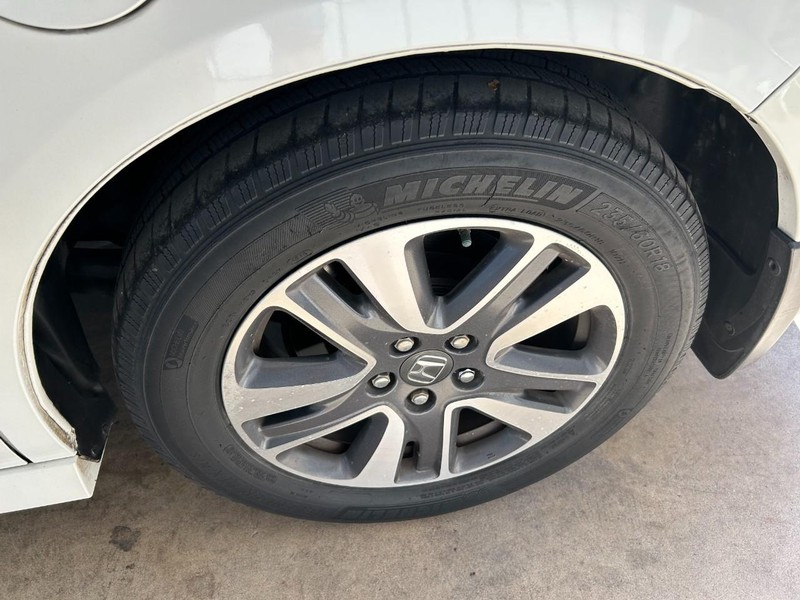 Honda Odyssey Vehicle Full-screen Gallery Image 08