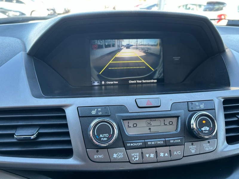 Honda Odyssey Vehicle Full-screen Gallery Image 13