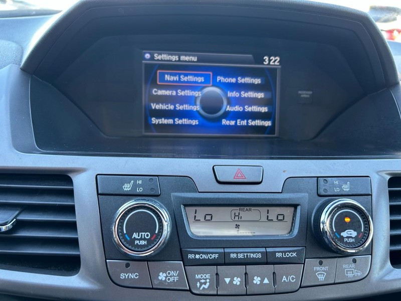 Honda Odyssey Vehicle Full-screen Gallery Image 14