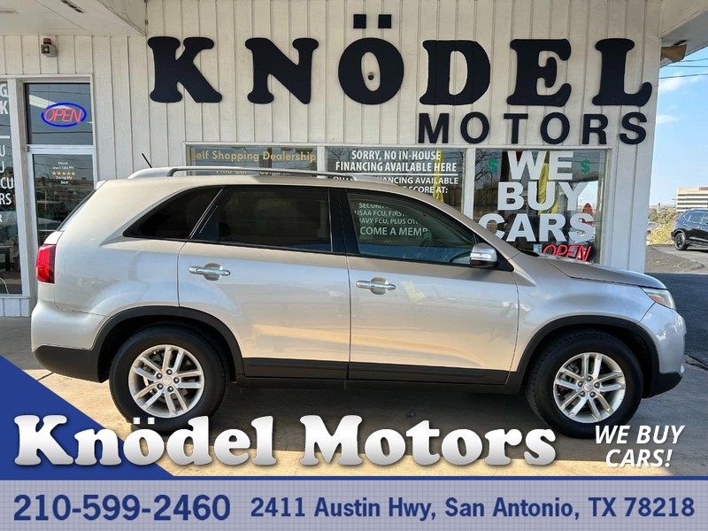 Kia Sorento Vehicle Full-screen Gallery Image 01