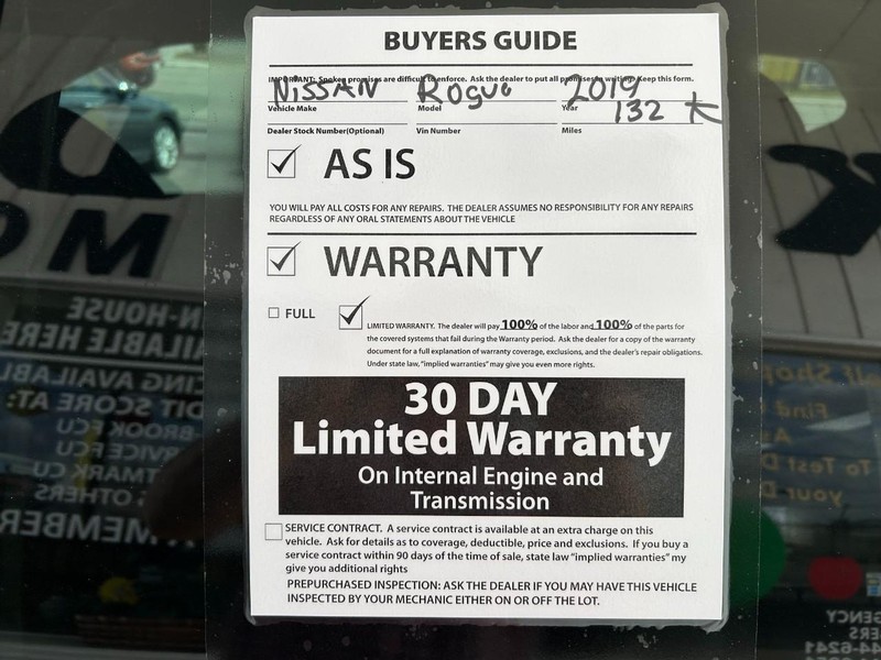 Nissan Rogue Vehicle Full-screen Gallery Image 10