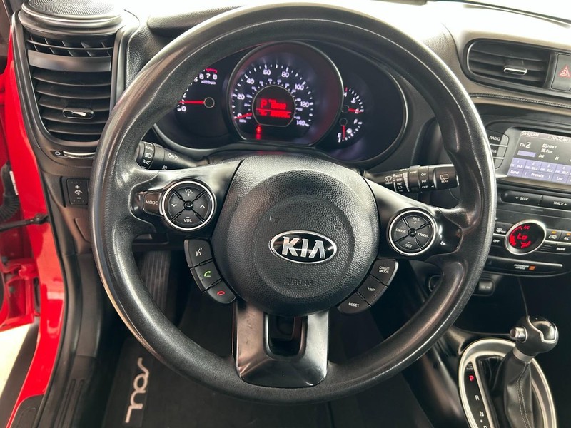 Kia Soul Vehicle Full-screen Gallery Image 13
