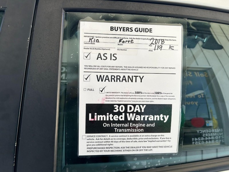 Kia Forte Vehicle Full-screen Gallery Image 09