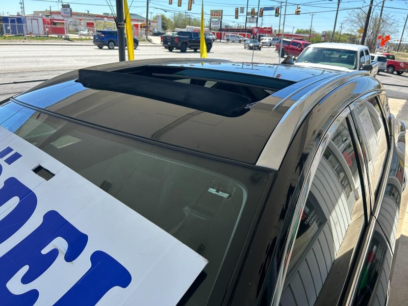 Nissan Murano Vehicle Full-screen Gallery Image 07