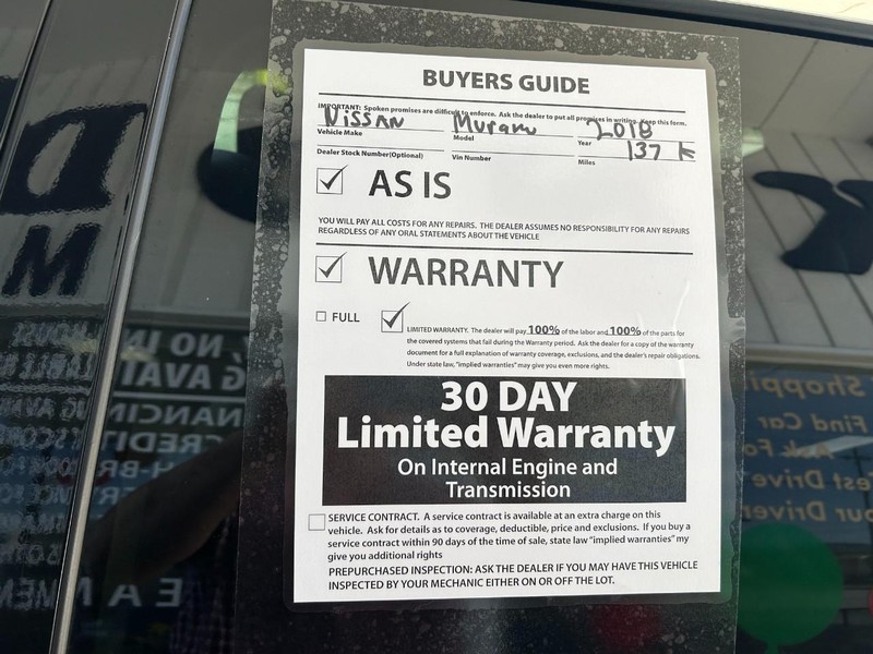 Nissan Murano Vehicle Full-screen Gallery Image 09