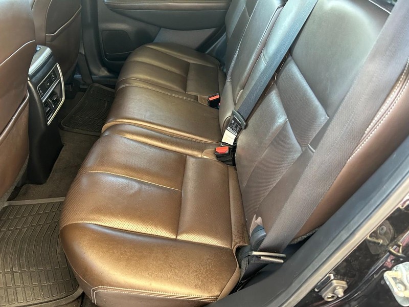 Nissan Murano Vehicle Full-screen Gallery Image 20