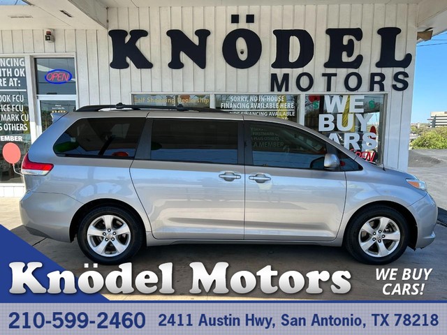 more details - toyota sienna